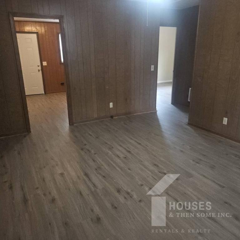 106 Batson Dr - Photo 7 of 14