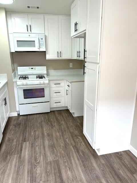 426 N Buena Vista St - Photo 4 of 9