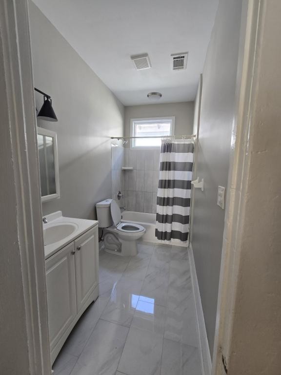 653 E Henry St - Photo 2 of 12