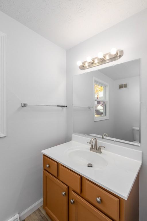 1143 Ardmore Ave Sw - Photo 2 of 15