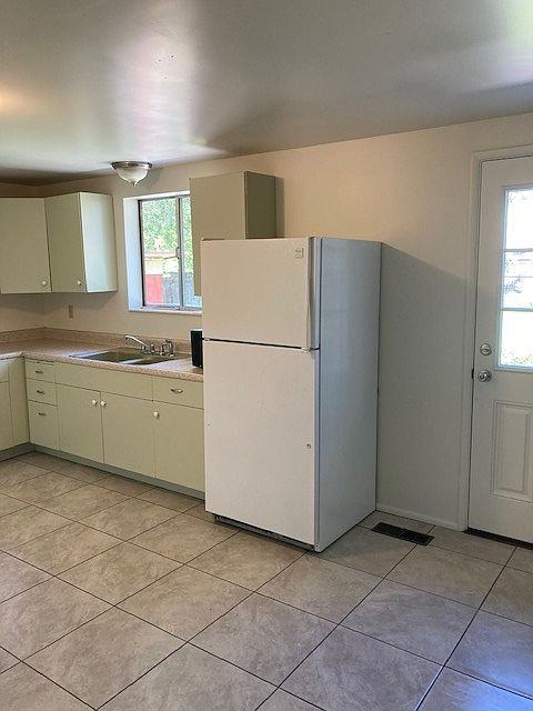 3567 S 3310 W #MAIN - Photo 3 of 11