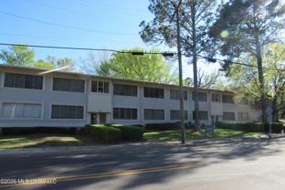 1043 Poplar Blvd - Photo 1 of 1