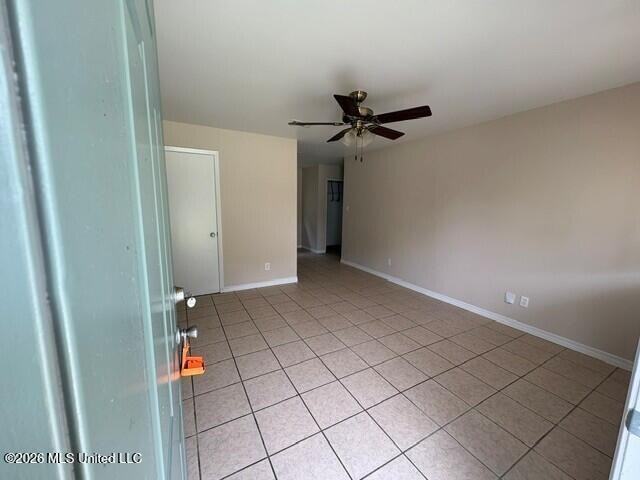 227 Linda Dr - Photo 3 of 11