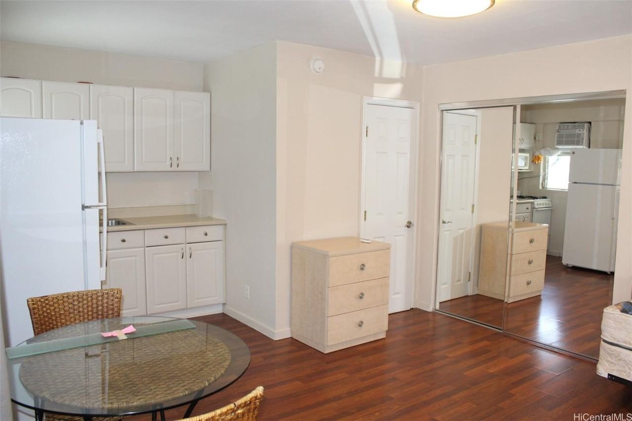 235 Liliuokalani Ave #237 - Photo 4 of 13