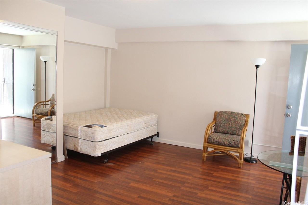 235 Liliuokalani Ave #237 - Photo 6 of 13