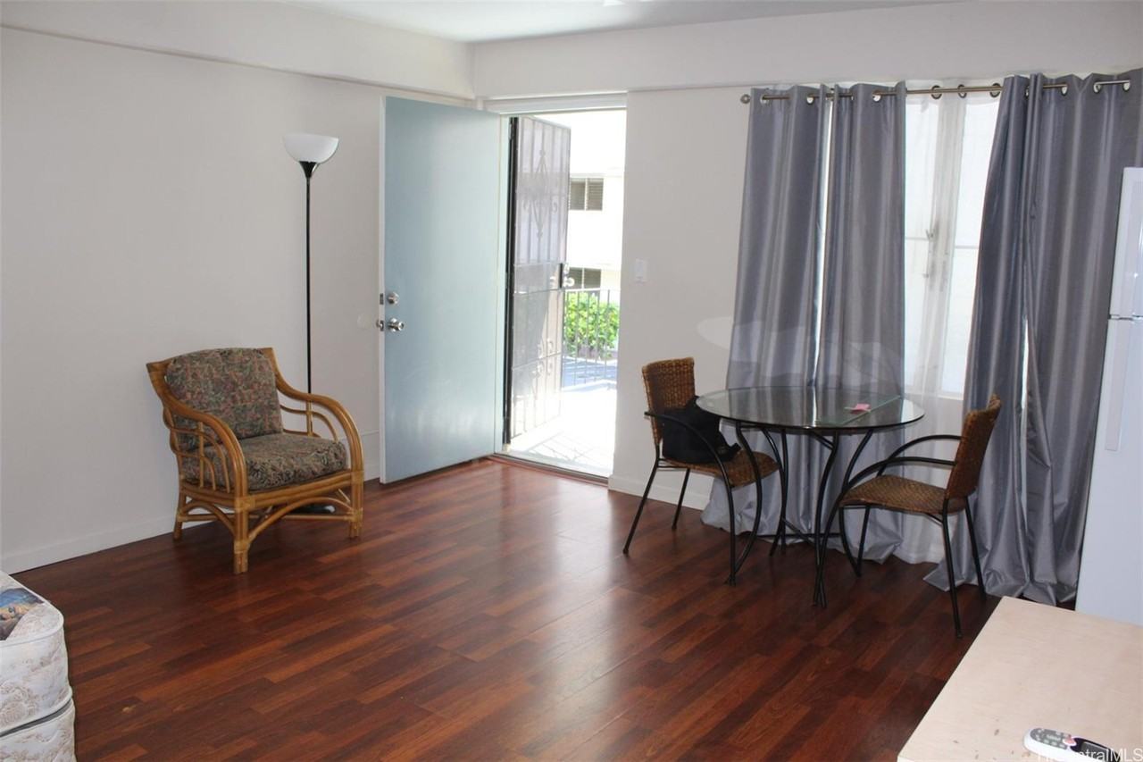 235 Liliuokalani Ave #237 - Photo 7 of 13