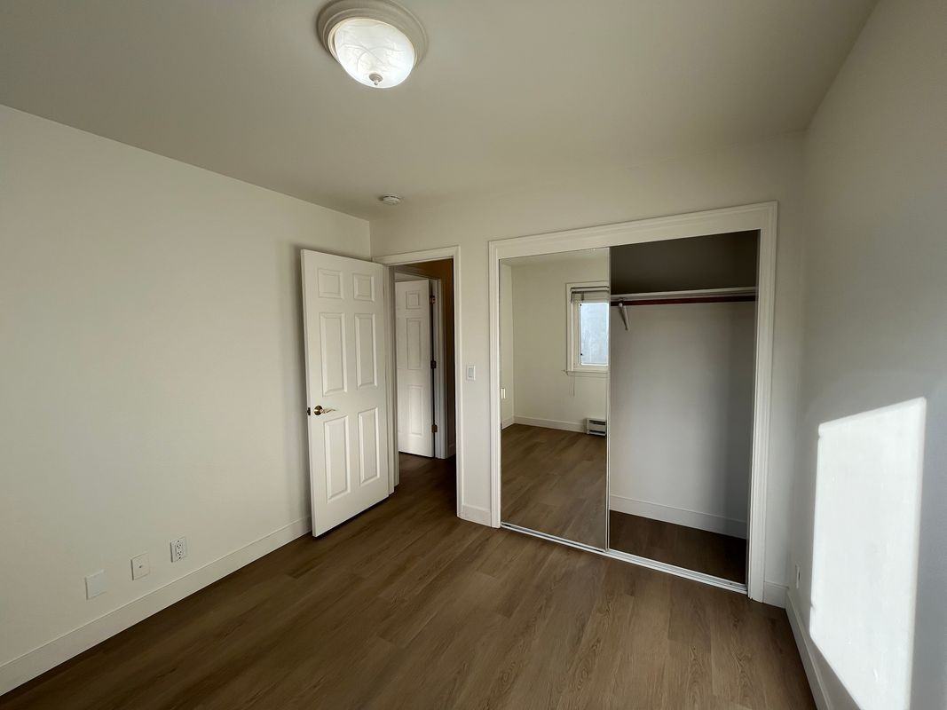 1615 Hudson St - Photo 4 of 11