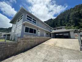 featured image of 2809 Henry St #A