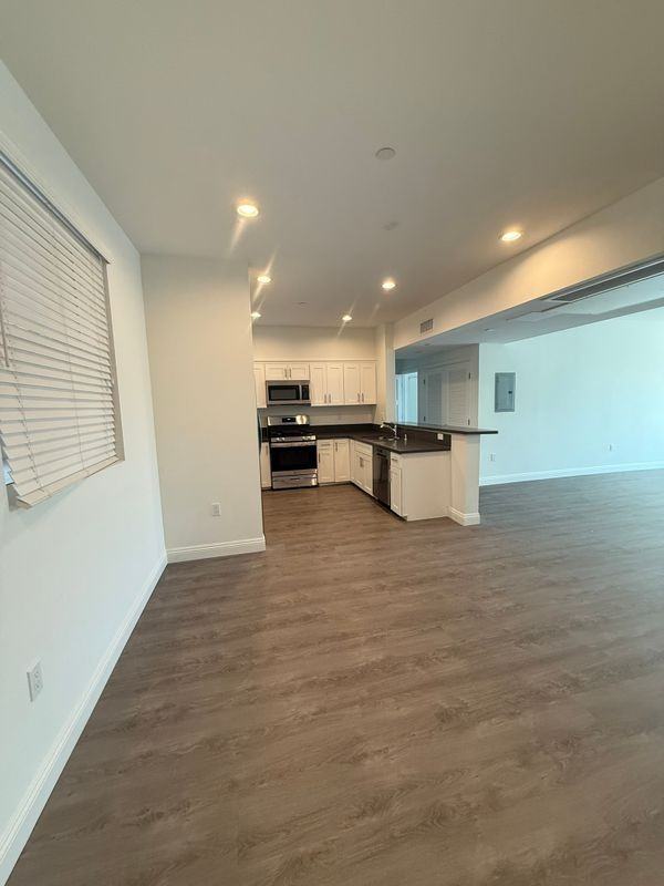 7120 Bellaire Ave ##210 - Photo 3 of 11