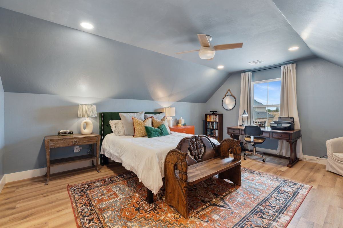 5606 Hillstone Ave - Photo 2 of 3