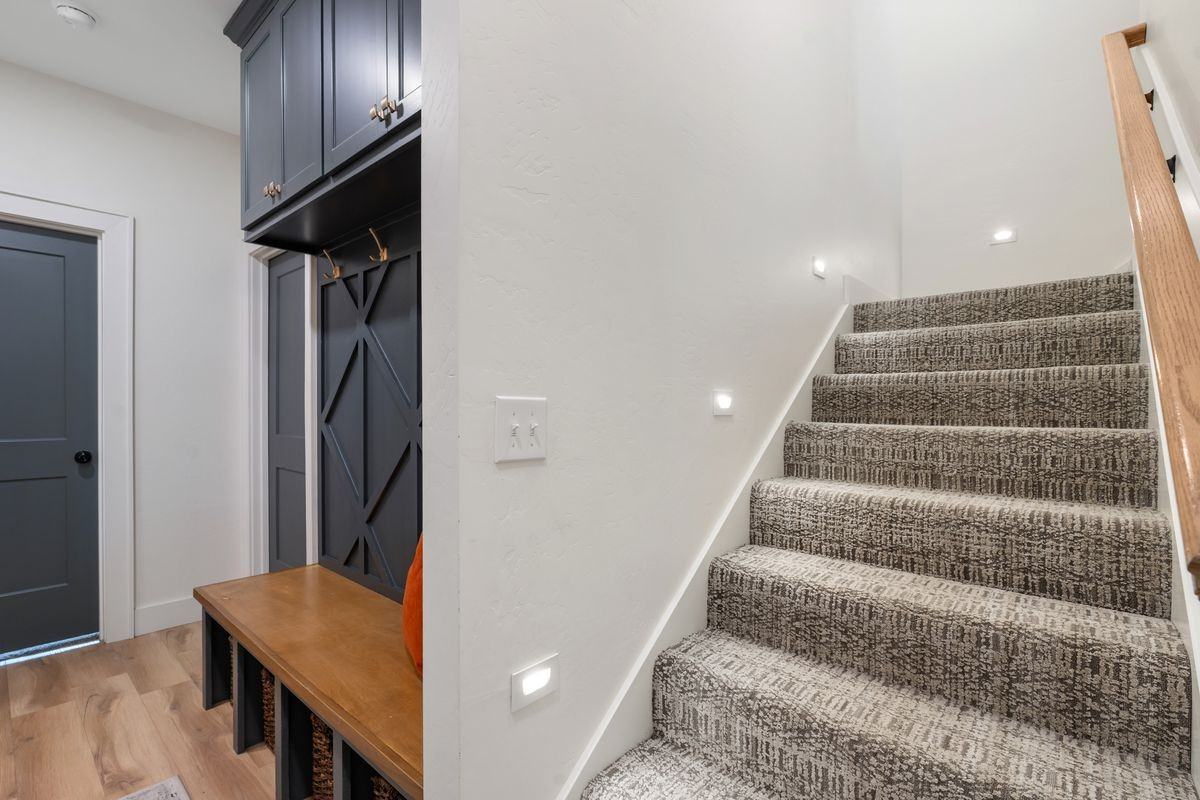 5606 Hillstone Ave - Photo 3 of 3