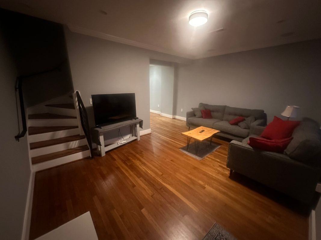 2408 3rd St Ne - Photo 4 of 12