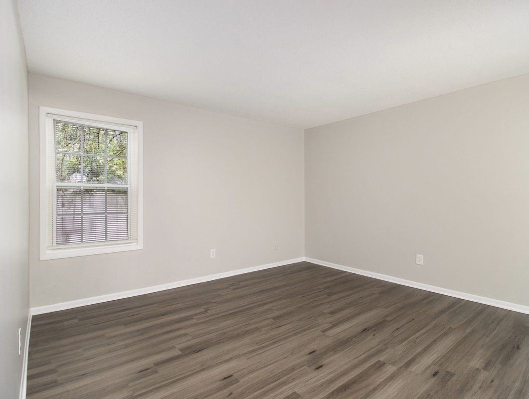 3599 Woodbriar Cir ##A - Photo 4 of 12
