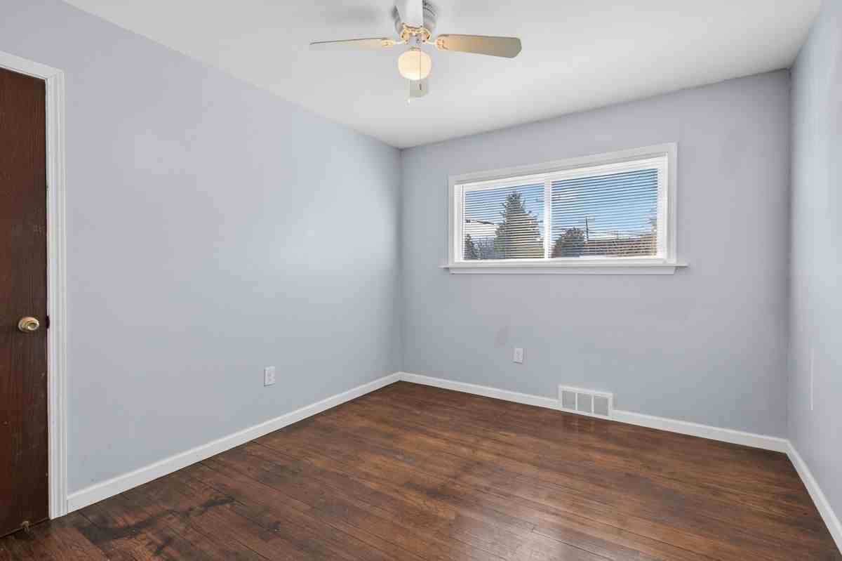 8154 Quinn St - Photo 2 of 20