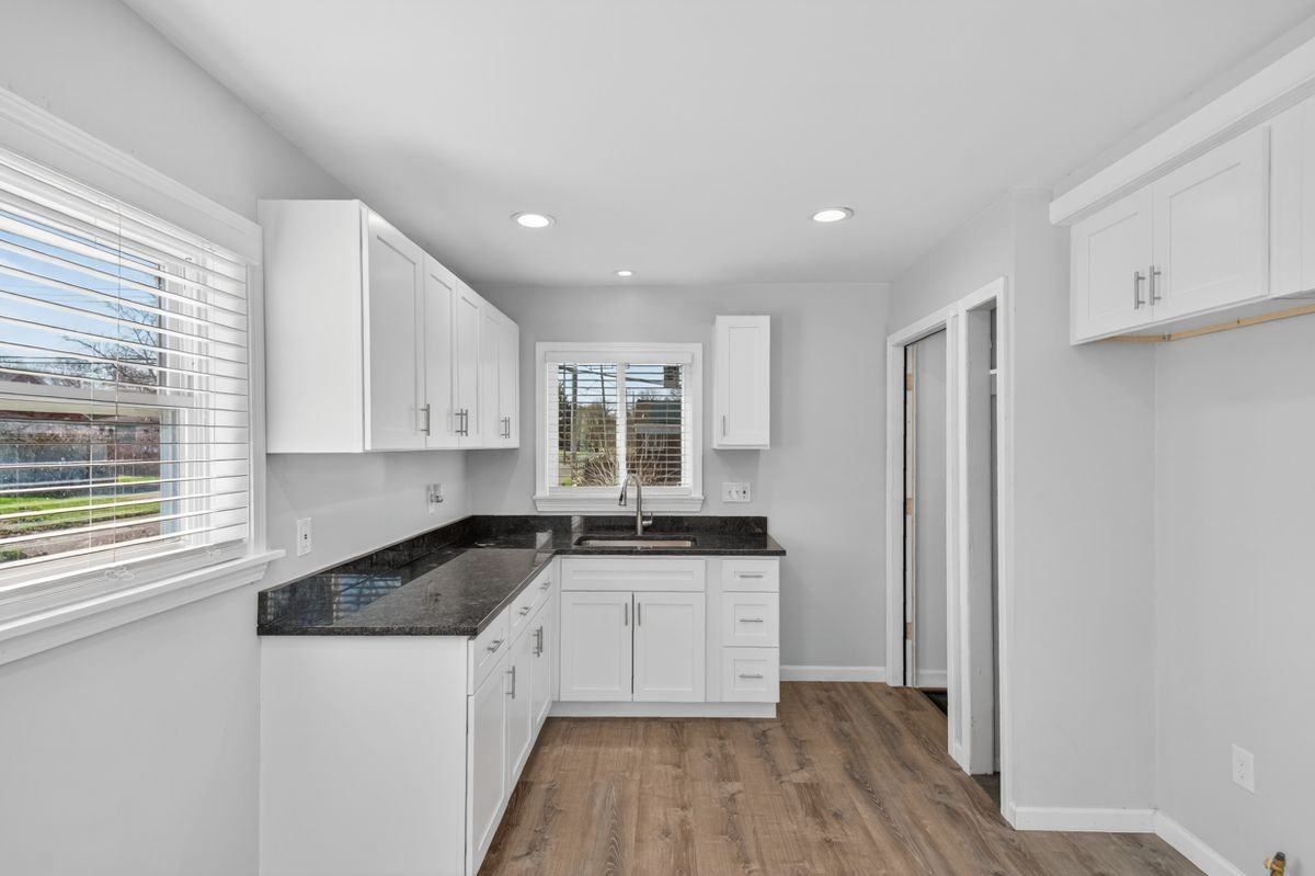 8154 Quinn St - Photo 7 of 20