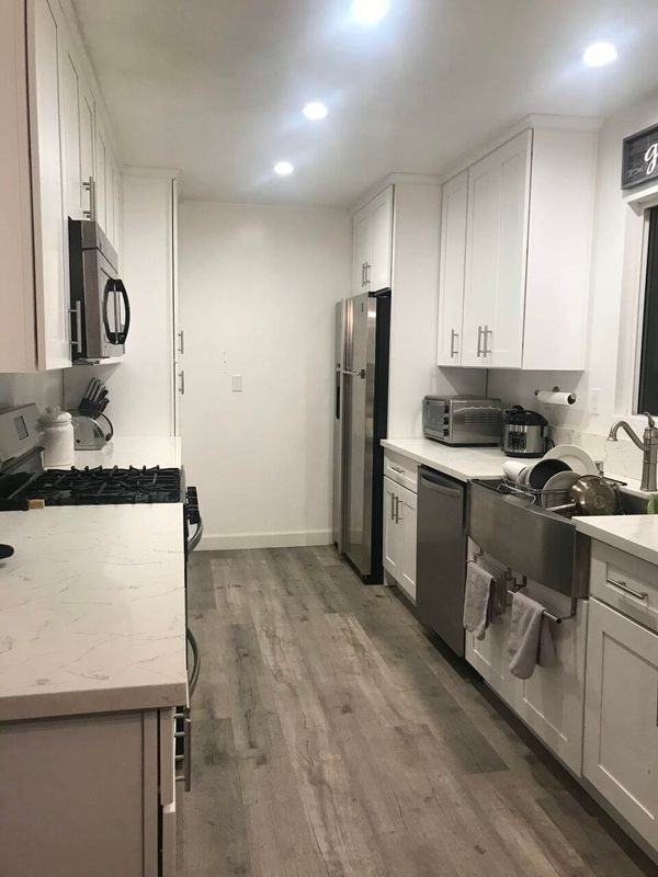 1410 W 12th St - Photo 2 of 14