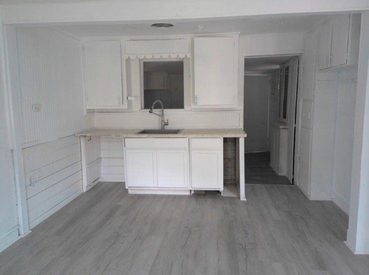 1200 Avenue A - Photo 4 of 17