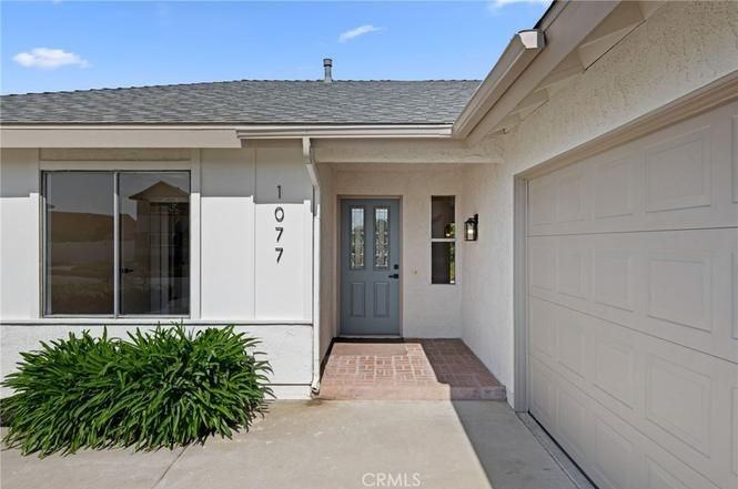 1077 Offshore St - Photo 2 of 25