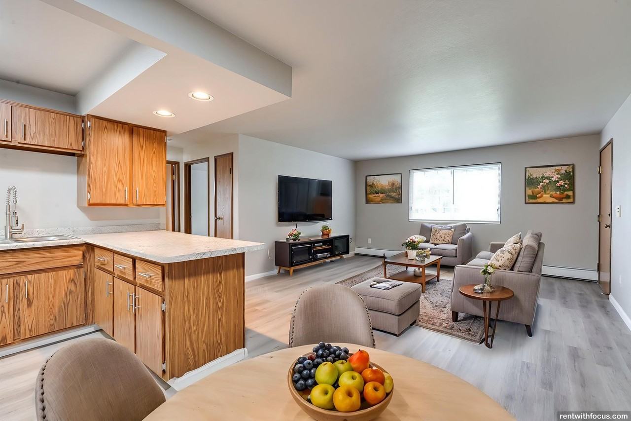 Nova Apartments - Photo 4 of 21