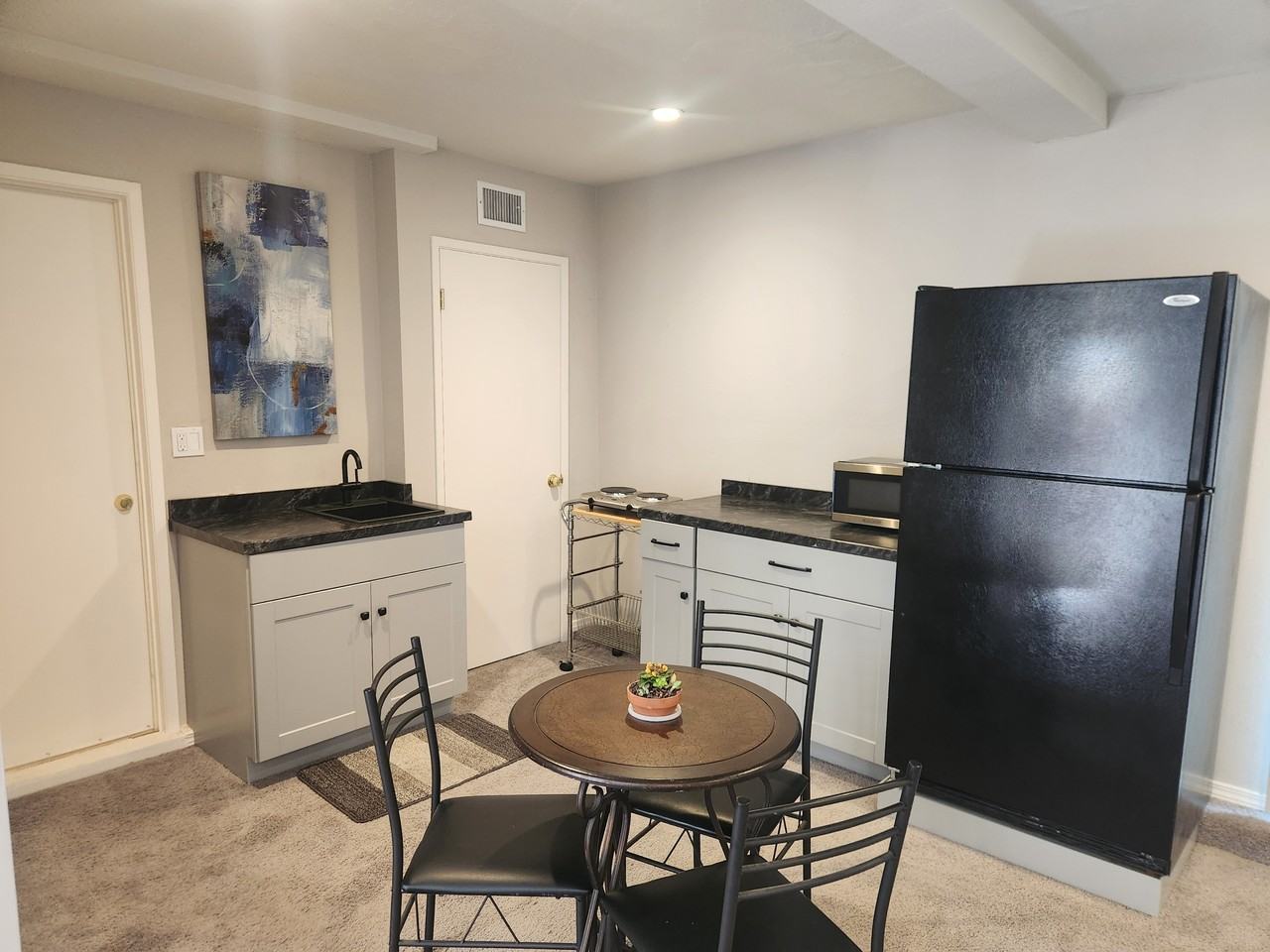 807 Taurus Dr - Photo 5 of 11