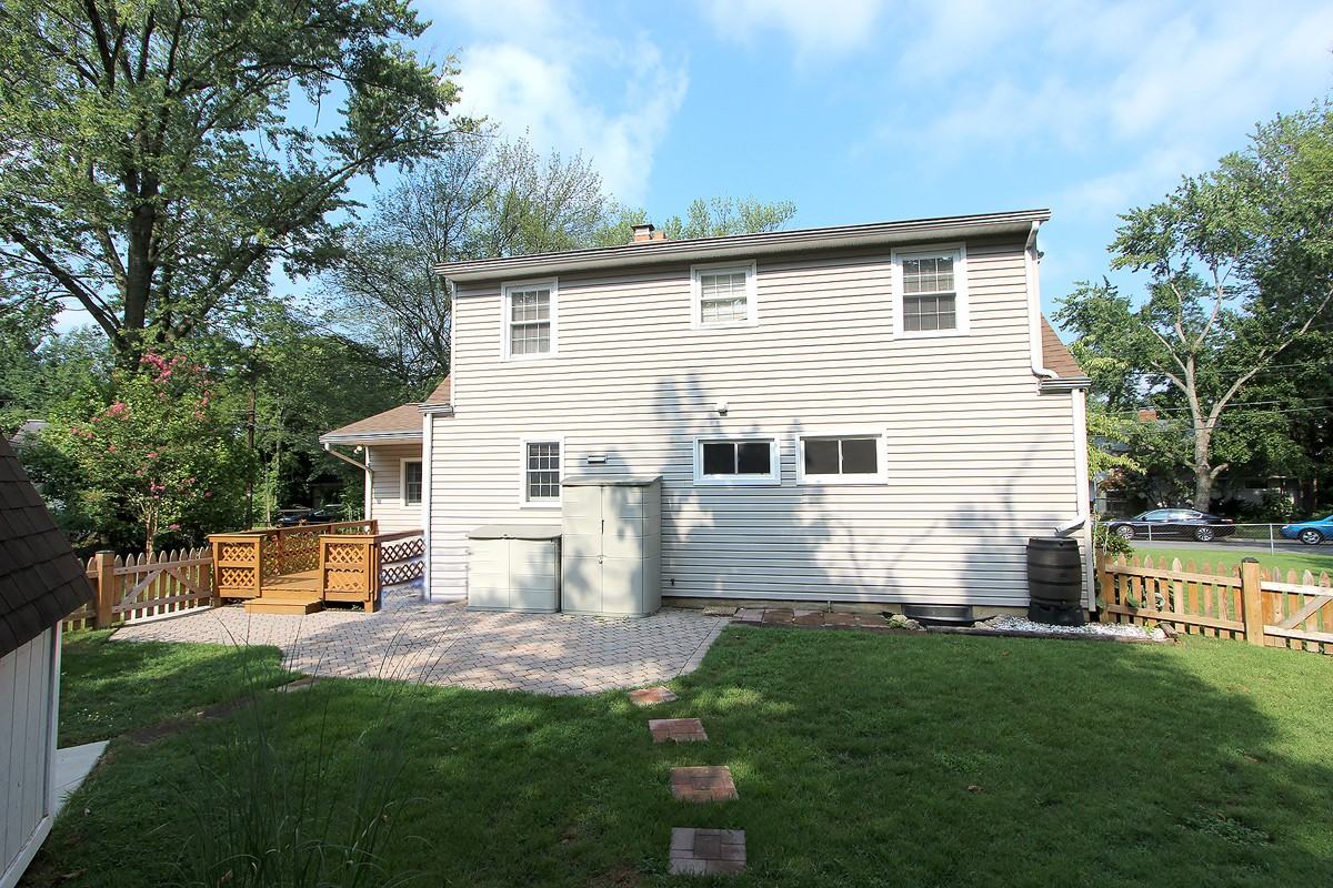 2204 Luzerne Ave - Photo 3 of 17