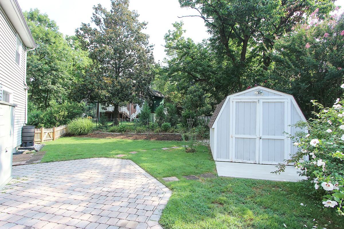 2204 Luzerne Ave - Photo 7 of 17