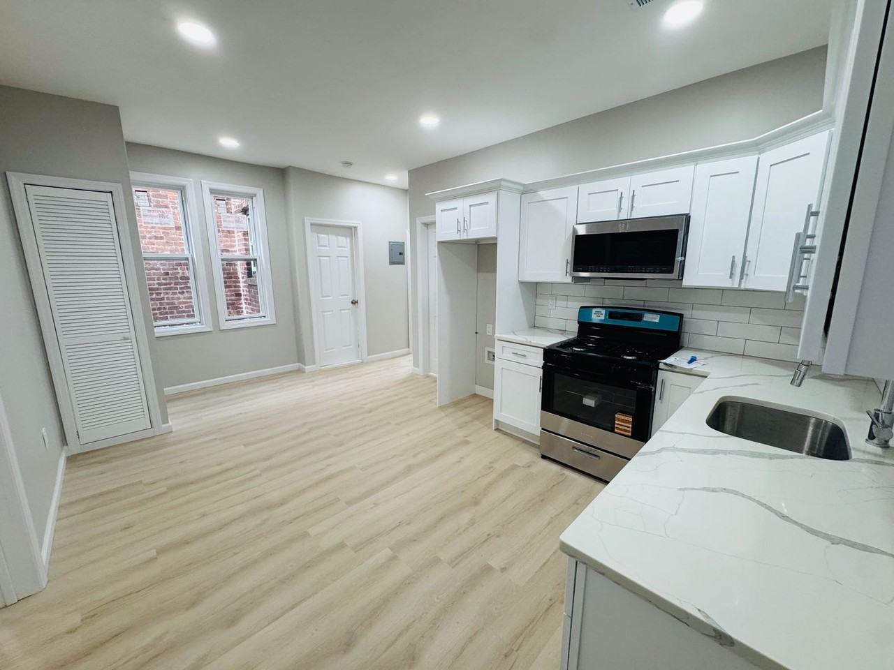 Henry Street - Photo 7 of 17
