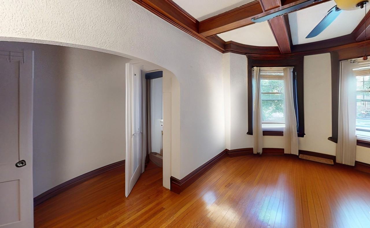 94 Naples - Photo 2 of 6