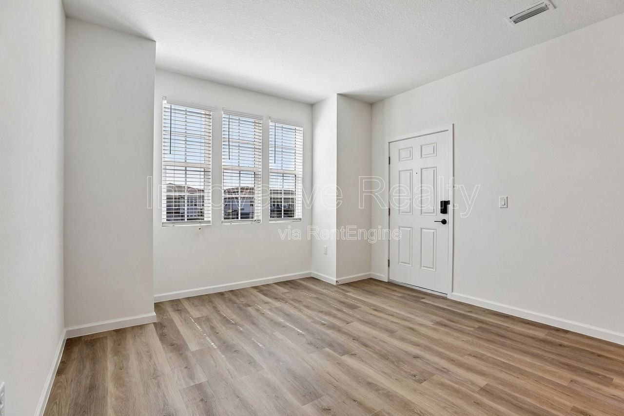 3075 Soldier City Way #203 - Photo 5 of 28