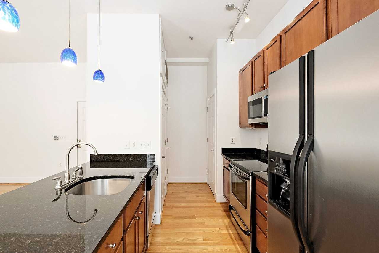 215 5th St Sw #1D - Photo 2 of 12