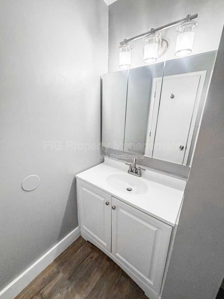 1433 Stratford Rd #6 - Photo 4 of 9