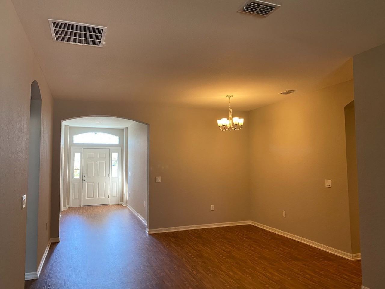 481 Pheasant Dr - Photo 4 of 21