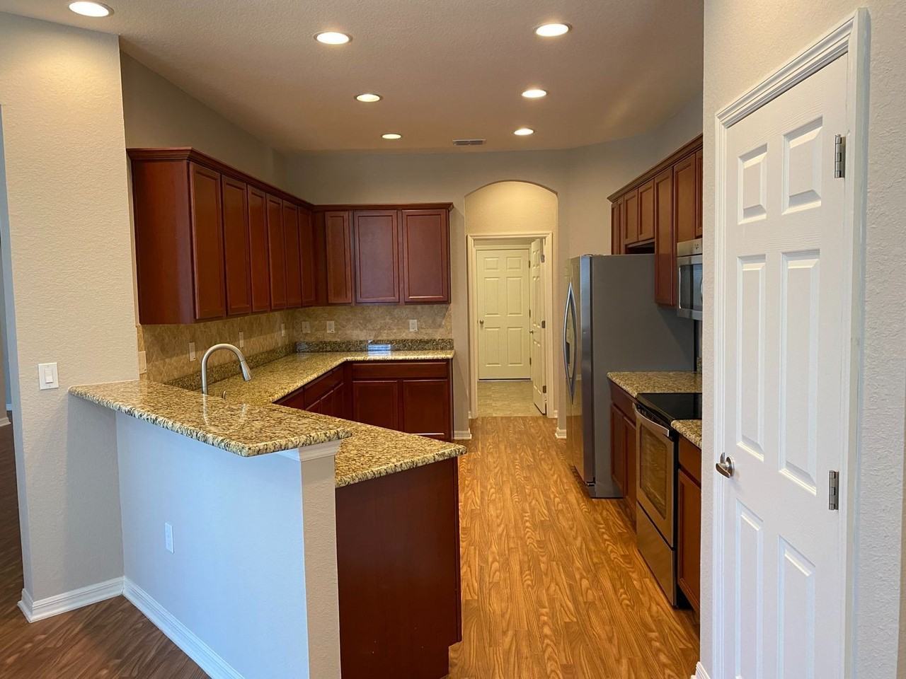 481 Pheasant Dr - Photo 5 of 21