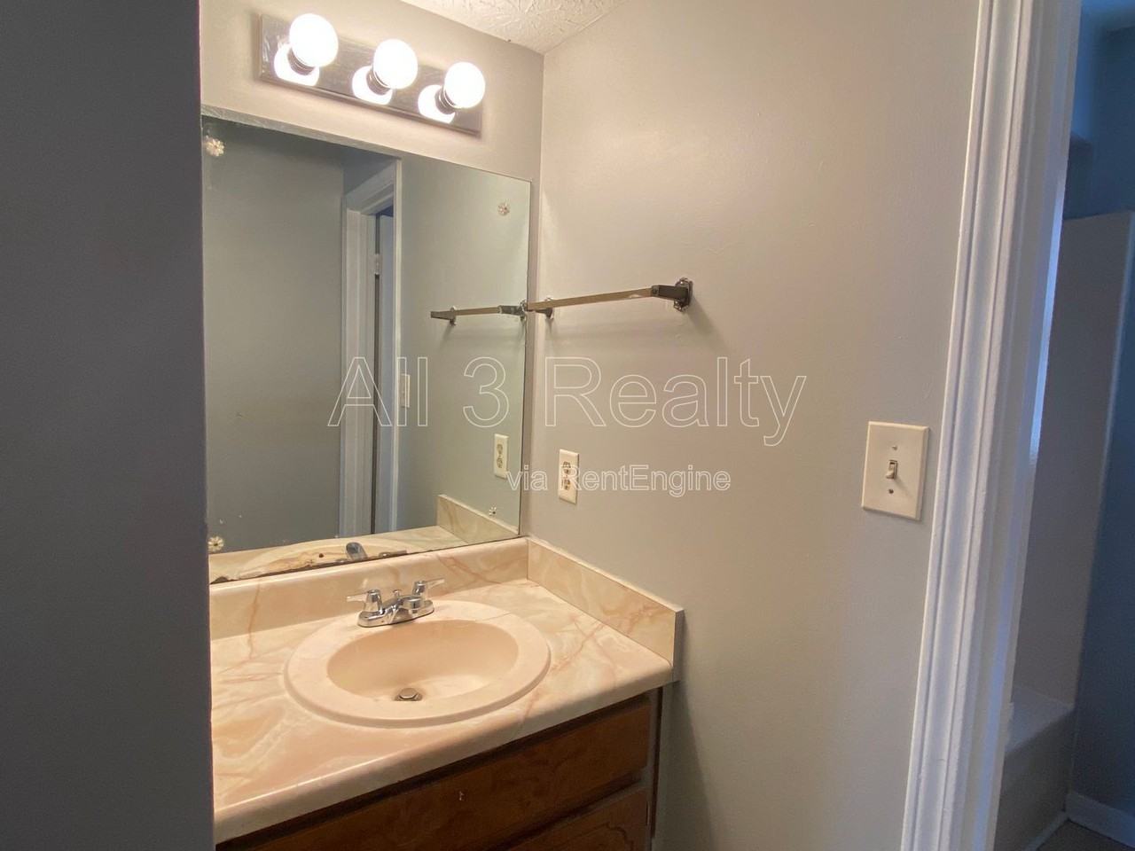 116 Fairhaven Ct #B - Photo 7 of 13