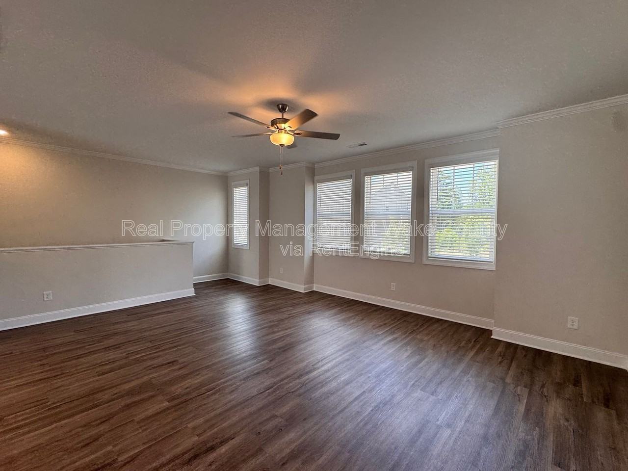 5334 River Reach Dr - Photo 4 of 32