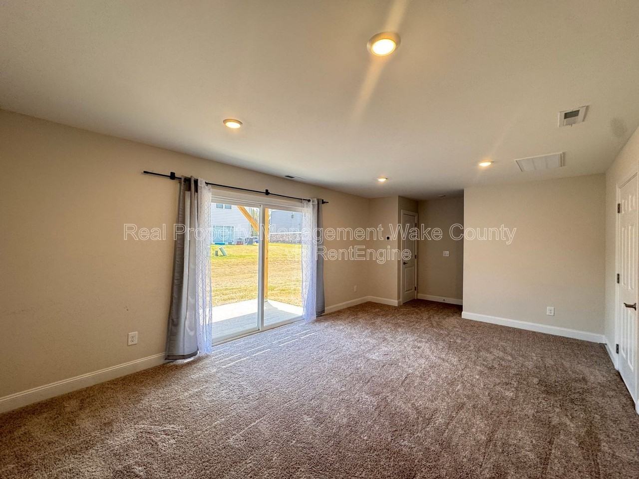 5334 River Reach Dr - Photo 5 of 32