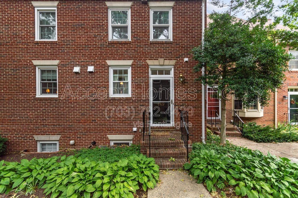 449 Old Town Ct - Photo 2 of 33