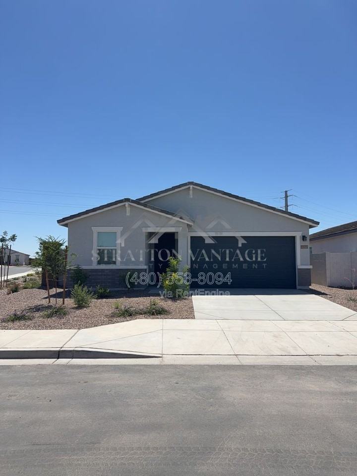 33070 N Noir Dr