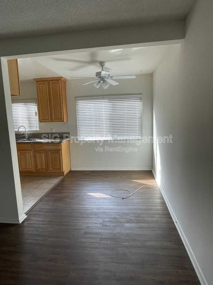 501 S 7th St #F - Photo 4 of 19