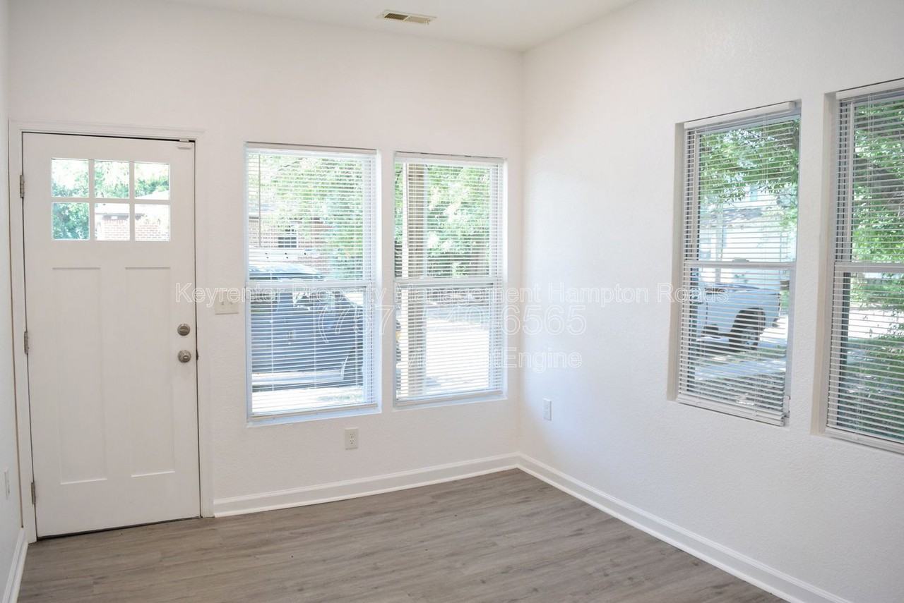 850 50th St - Photo 5 of 26