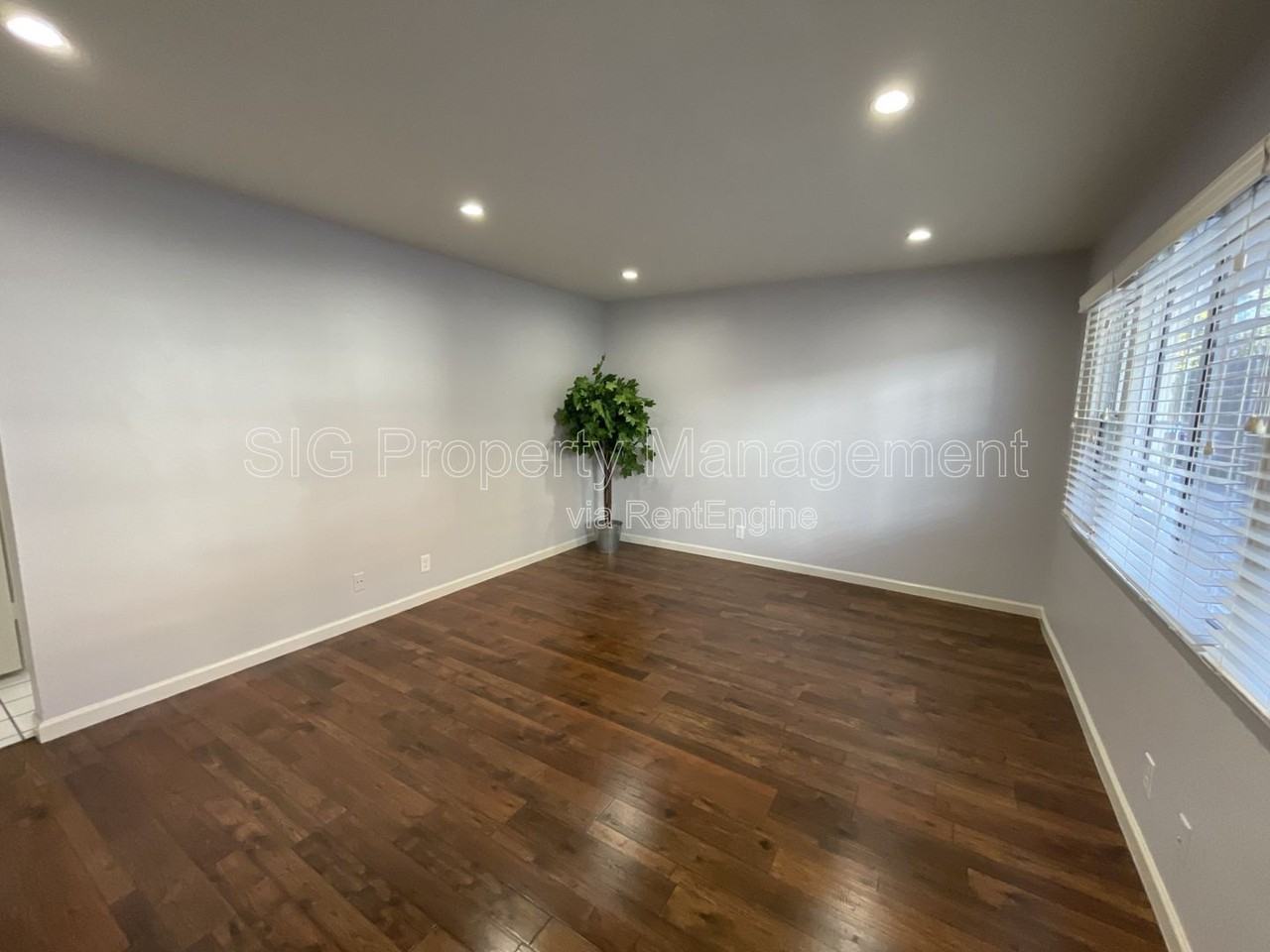 10818 Blix St #818-2 - Photo 3 of 23