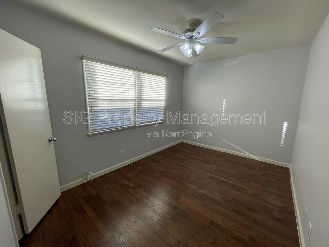 10818 Blix St #818-2 - Photo 4 of 23