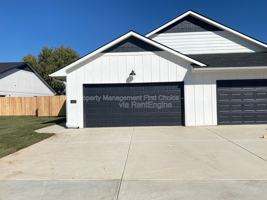 featured image of 4610 S Kessler Cir