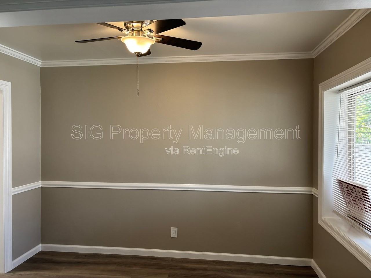 10822 Hartsook St #1 - Photo 4 of 27