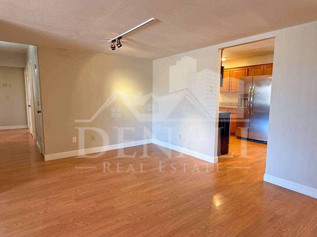 5129 E Emile Zola Ave - Photo 7 of 33