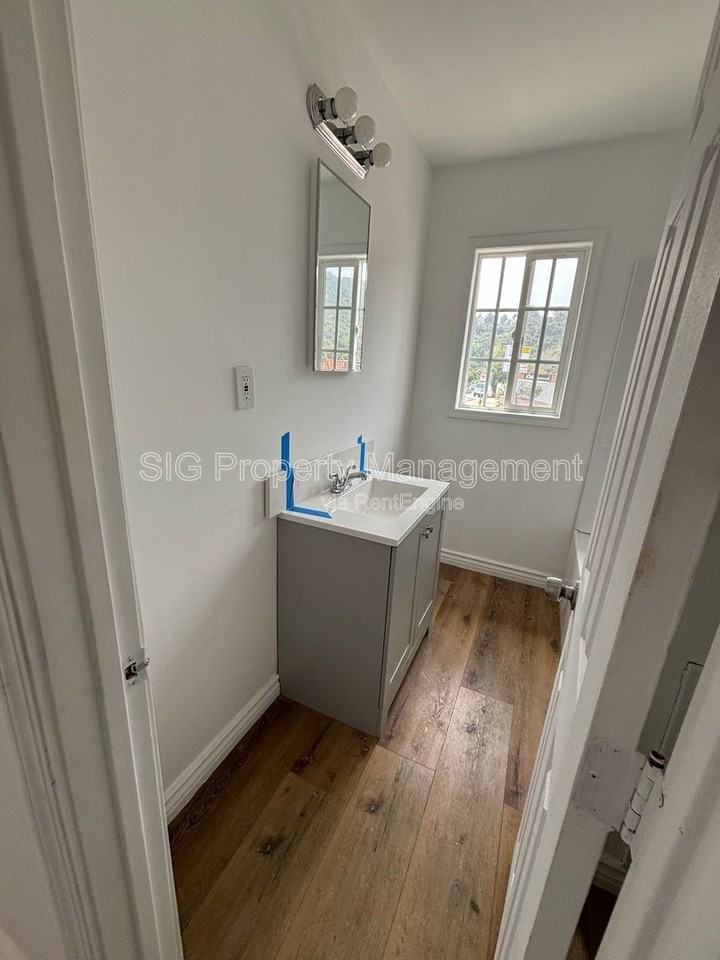 7401 1/2 Foothill Blvd - Photo 7 of 12