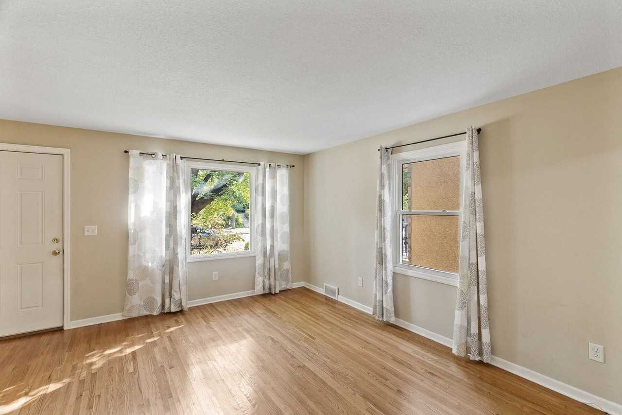4416 Lyndale Ave S #4416 - Photo 7 of 28