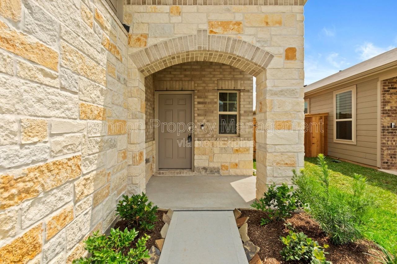 15226 Canyon Rapids Rd - Photo 2 of 32