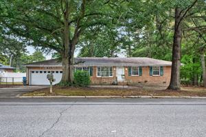 featured image of 4503 Leeward Dr