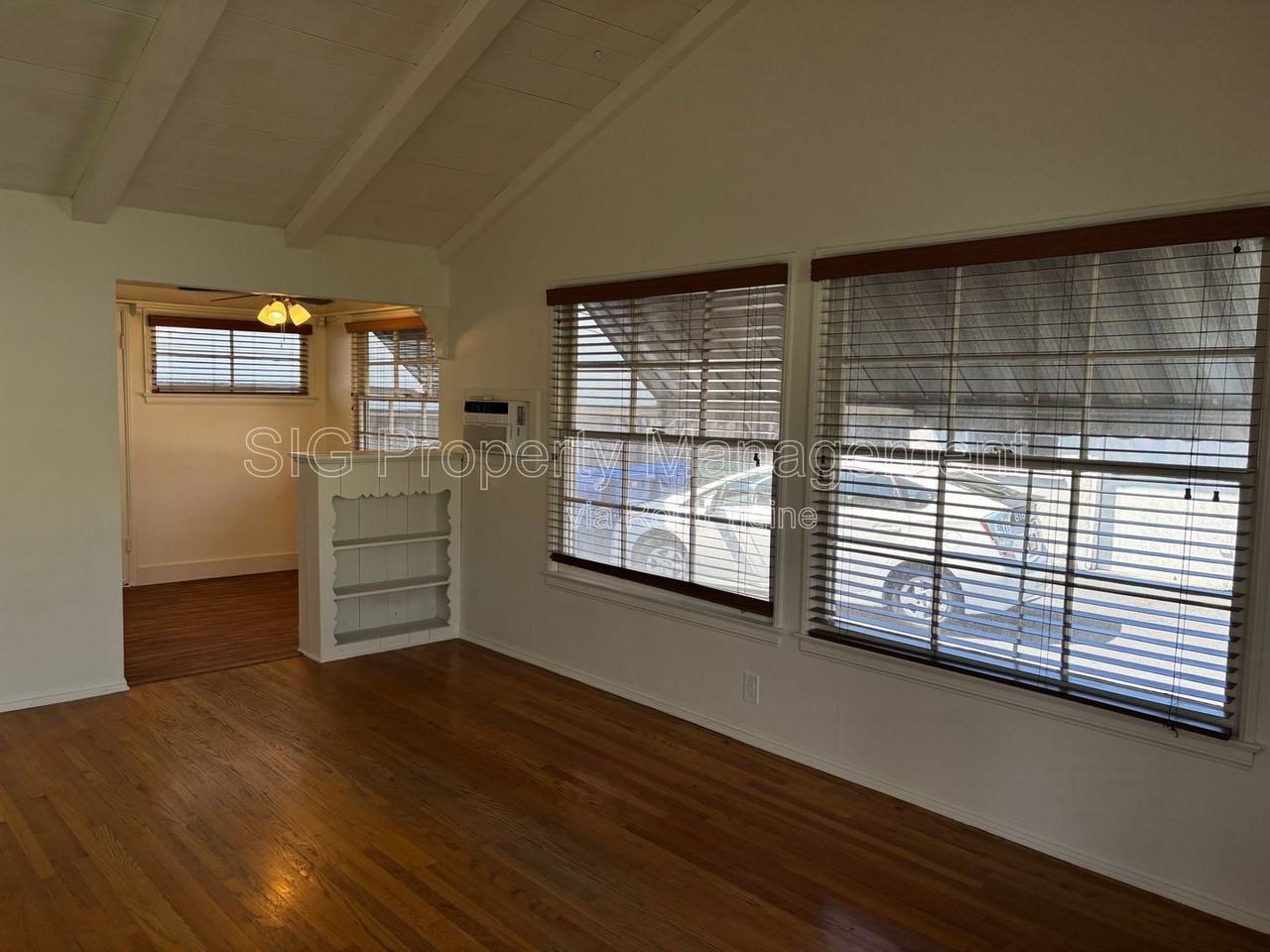 5071 Kester Ave #5071 - Photo 2 of 22